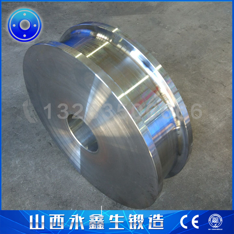 鍛造過(guò)跨跨車車輪鍛件